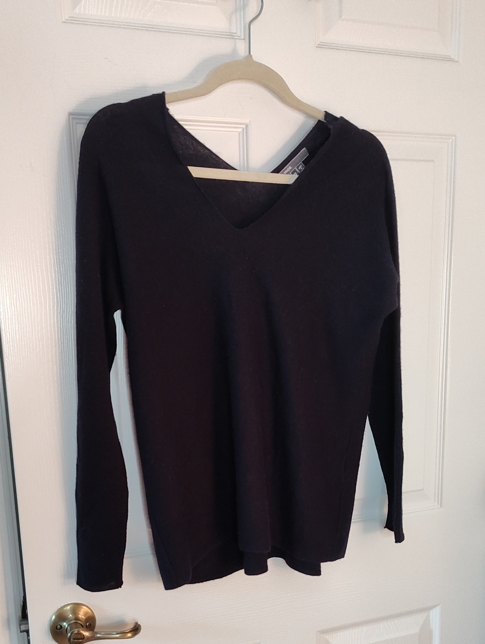 Vince Black V-Neck Long Sleeve Women's Sweater Top